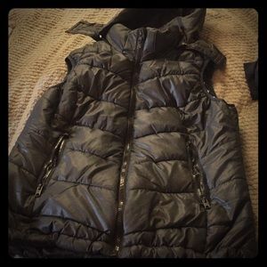 Black puffy vest